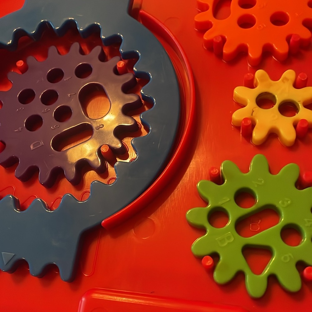 Spirograph Jr. Drawing Set - Picture 4 of 4